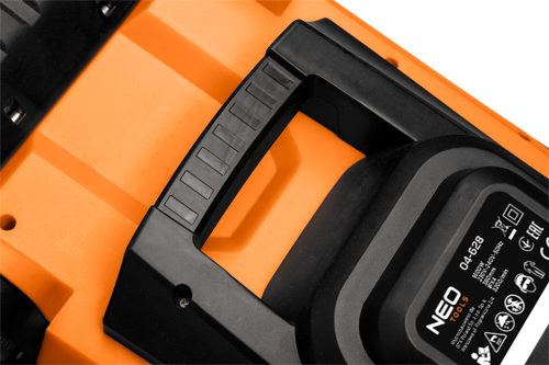 Elektromos fűnyíró 1600W, 380mm, 45L-es gyűjtőkosár