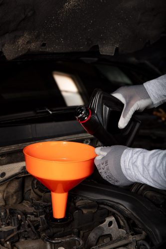 Tölcsér 210 mm, 2,9L, egyenes kifolyóval, polietilén