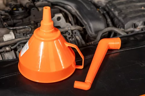 Tölcsér 160 mm, 1,2L, hajlított kifolyóval, polietilén