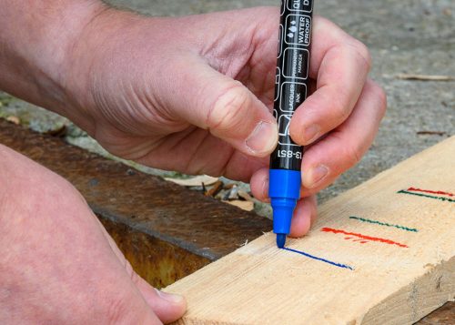 4db jelölőfilc, lakkfilc, vízálló festékkel, alu festéktartály házzal, színes, vastag hegyű