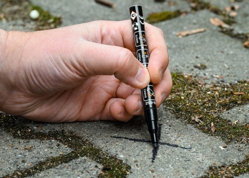 4db jelölőfilc, lakkfilc, vízálló festékkel, alu festéktartály házzal, fekete, normál hegyű