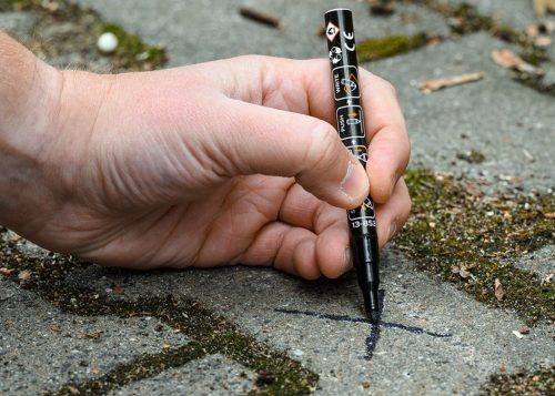 4db jelölőfilc, lakkfilc, vízálló festékkel, alu festéktartály házzal, színes, normál hegyű