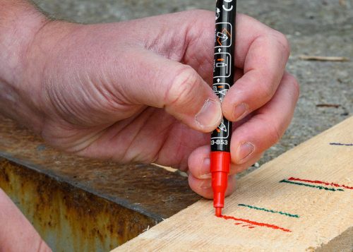 4db jelölőfilc, lakkfilc, vízálló festékkel, alu festéktartály házzal, színes, normál hegyű