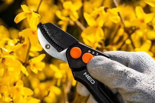 Metszőolló, rávágó, max.15mm, teflon bevonat, állítható pengenyílás, 185mm