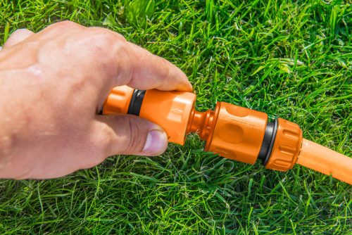 Hosszabbító csatlakozó