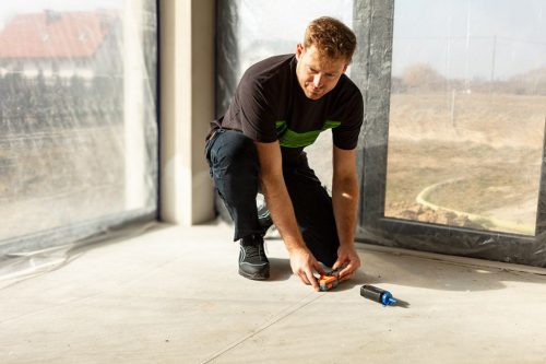 Kicsapózsinór + festék, műanyag házas, 30m, 1:3-as gyorsítóáttétel a zsinór visszatekeréshez, kék porfesték