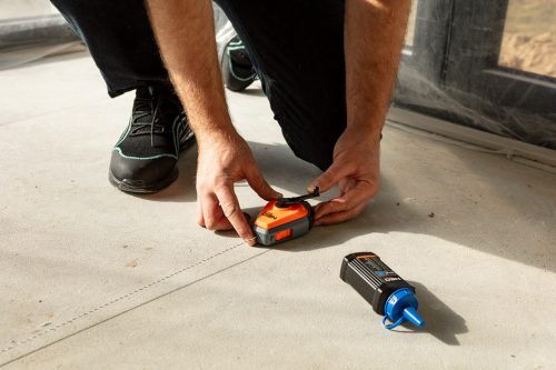 Kicsapózsinór + festék, műanyag házas, 30m, 1:3-as gyorsítóáttétel a zsinór visszatekeréshez, kék porfesték