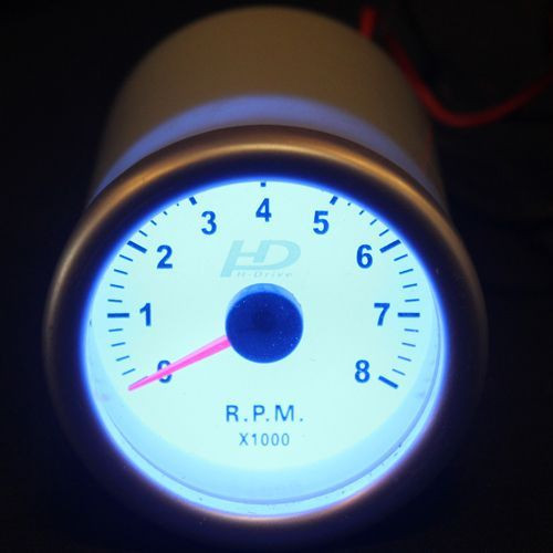 Fehér hátterű OR-LED7705 fordulatszám mérő