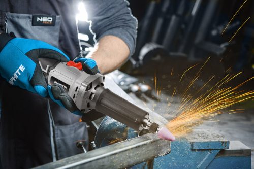 Akkus szénkefementes egyenescsiszoló ENERGY+, 18V, akku nélkül