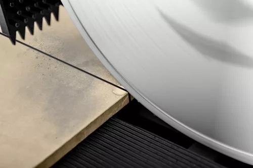Csempevágó gép, 1500W, 250X25,4mm-es tárcsa, 1200mm vágáshossz, vízhűtés,