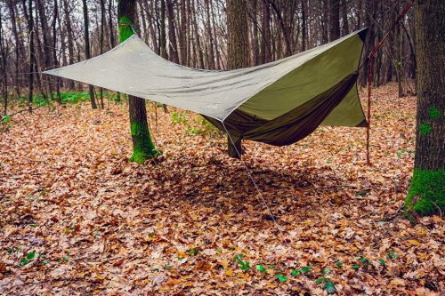 TÚLÉLŐ KEMPING PONYVA, VíZÁLLÓ, 360X290CM, 210T/2000PU ANYAG, HORGOK, KÖTELEK, 2 SZÁLLíTÓZSÁK