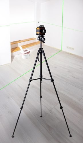 Háromlábú állvány lézeres készülékekhez, teleszkópos, max. magasság 150cm, 1/4"-os csatlakozómenet