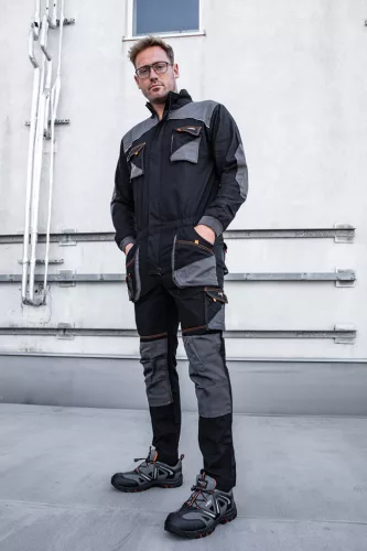 Overall karcsúsított(slim fit), 60% pamut, 37% polyester, 3% elastane, 285 g/m2, M