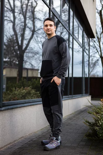 Melegítő nadrág comfort, fekete-szürke, 57%pamut 39% poliészter, s