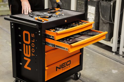 Műhelykocsi, 5 fiókos, 117db szerszámmal, 680x460x825mm, szerszámkocsi