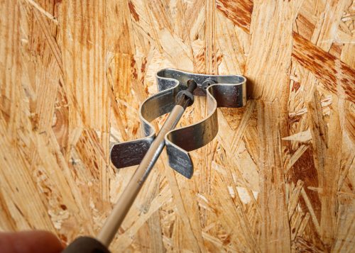 Szerszámtartó klipsz, falra szerelhető, horganyzott acél, átmérő 32mm, 10db