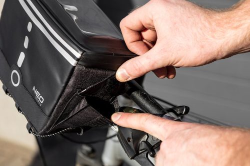 Kerékpár táska, 23x12x17cm, vízálló, kormányra