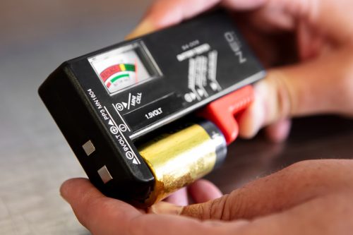 Akkumulátor és elemteszter, 1.5-9V-ig