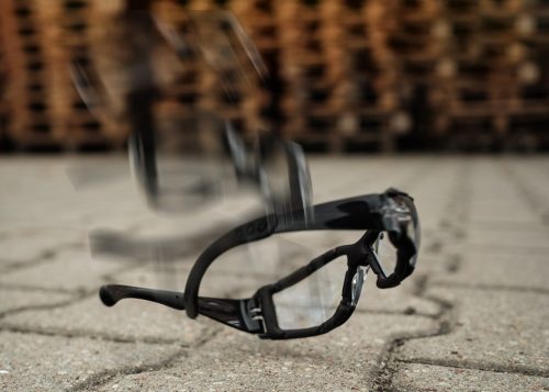 Védőszemüveg, polifoam porvédő peremmel, víztiszta lencsékkel, f osztályú ellenállósági osztályú