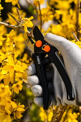 Vágásbiztos kesztyű, PU bevonattal, 4X43D, 10"