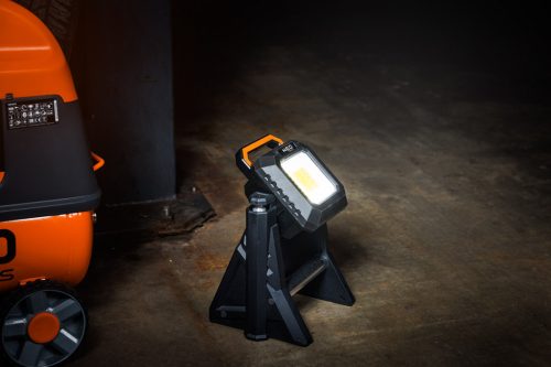 Reflektor, akkus, álló, teleszkópos lábbal, 3000lum