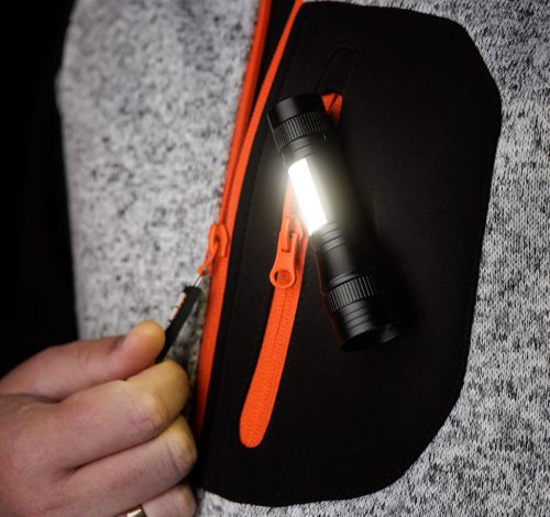 Zseblámpa, tölthető, XPE+COB LED, 220lum max. fényerő, 300mAh akku, rendelési egység: 12db