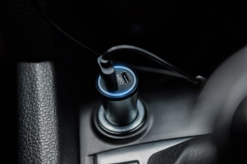 Autós USB adapter,12-24V, USB-A, USB-C csatlakozókkal