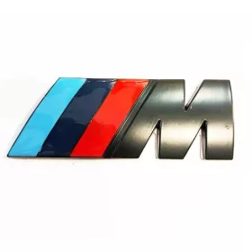 Embléma "M" , matt fekete